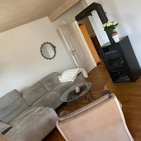 Traumhafte Familien Am Chiemsee Bergpanorama Sonnenuntergang Terrasse Grillplatz Mit Bis Zu 3 Schlafzimmern Fuer Bis Zu 6 Personen غرابينشتت