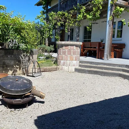 Traumhafte Familien Am Chiemsee Bergpanorama Sonnenuntergang Terrasse Grillplatz Fuer Bis Zu 6 Personen アパート *