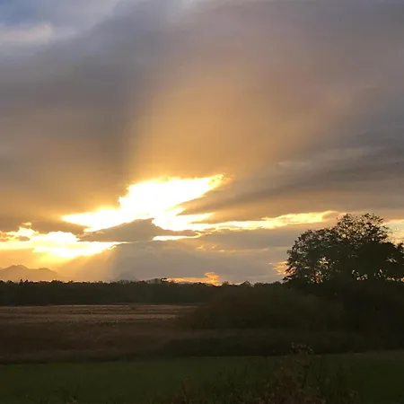 شقة Traumhafte Familien Am Chiemsee Bergpanorama Sonnenuntergang Terrasse Grillplatz Mit Bis Zu 3 Schlafzimmern Fuer Bis Zu 6 Personen غرابينشتت