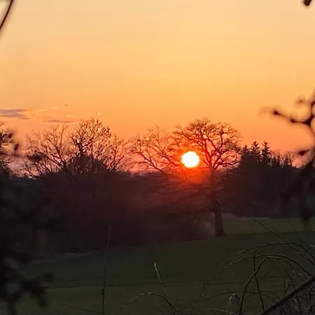 Traumhafte Familien Am Chiemsee Bergpanorama Sonnenuntergang Terrasse Grillplatz Mit Bis Zu 3 Schlafzimmern Fuer Bis Zu 6 Personen شقة غرابينشتت